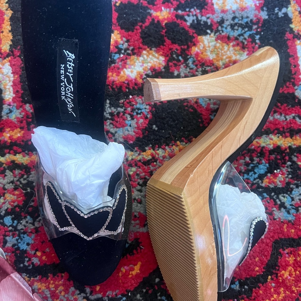 Betsey Johnson Y2K slutty 5” heels - Picture 6 of 7